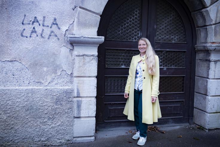 "Idejo o tem, da bi rada napisala prvo slovensko knjigo o njem, sem mu predstavila v elektronskem sporočilu in takoj je pristal. Rekel je, da sem dobrodošla in da mi je pripravljen pomagati." | Foto: Ana Kovač