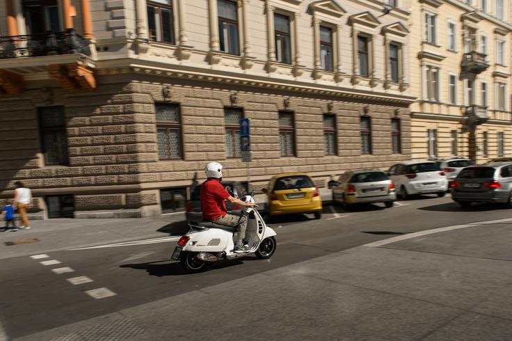 Odkrivanje Ljubljane in njene okolice - Uroš je v treh dneh prevozil 200 kilometrov, z njo je pospešil do 90 kilometrov na uro. | Foto: Klemen Korenjak