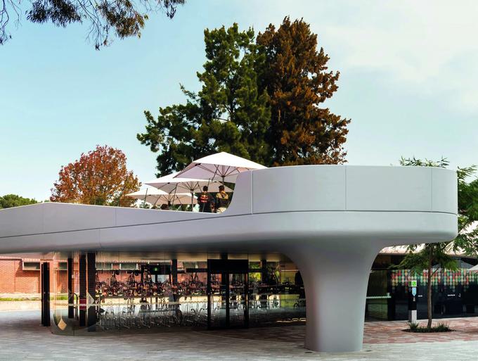 Perth, Avstralija: univerzitetno parkirišče za kolesa, kjer se je mogoče tudi prhati in preobleči (arhitekti: Coniglio Ainsworth Architects). | Foto: BAB - Bicycle Architecture Biennale