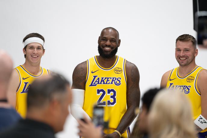 Ni še dojel, da je LeBron odšel. Mu pa ostane eden najboljših prijateljev.