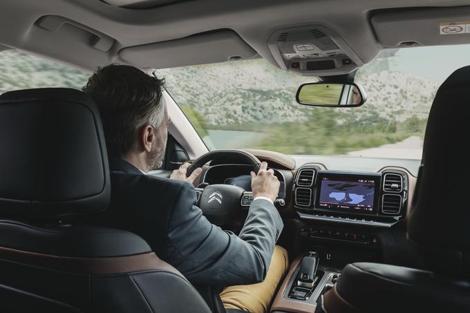 V notranjosti je voznikov 12,3-palčni digitalni zaslon in osrednji 8-palčni zaslon. | Foto: Citroën