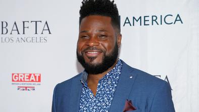 Na družinskem potovanju umrl priljubljeni igralec Malcolm-Jamal Warner