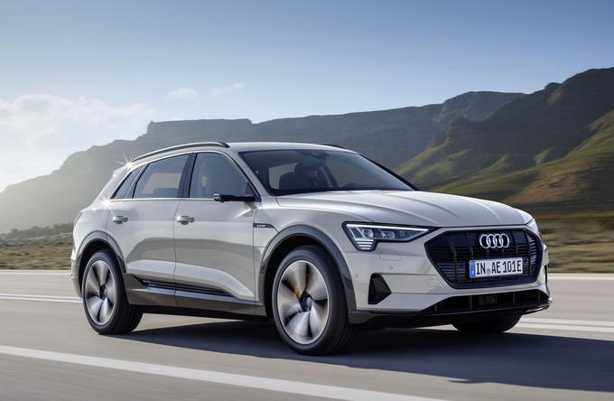Audi bo konec februarja v Slovenijo pripeljal novi električni crossover e-tron quattro. Audi je letos po bruto prodaji najuspešnejša premijska znamka v Sloveniji. | Foto: Audi