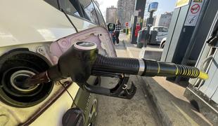 Jutri nove cene goriv: se izplača pohiteti na bencinsko črpalko ali počakati?