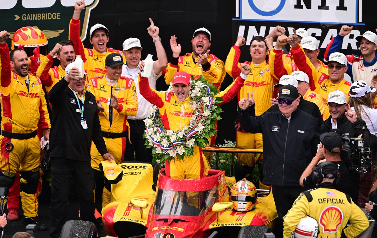 Alex Palou Indy500 | Španec Alex Palou, ki je zmagal prvič na ovalu, vodi v tej sezoni IndyCar. | Foto Reuters