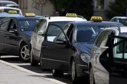 Dacarji taksistu zasegli dve vozili