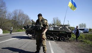 Na vzhodu Ukrajine se nadaljuje nasilje, Zahod grozi z novimi sankcijami (video)