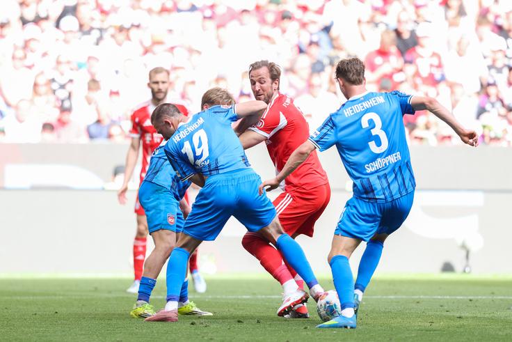 Vincent Kompany je v drugem polčasu v igro poslal veliko težkokategornikov. | Foto: Guliverimage