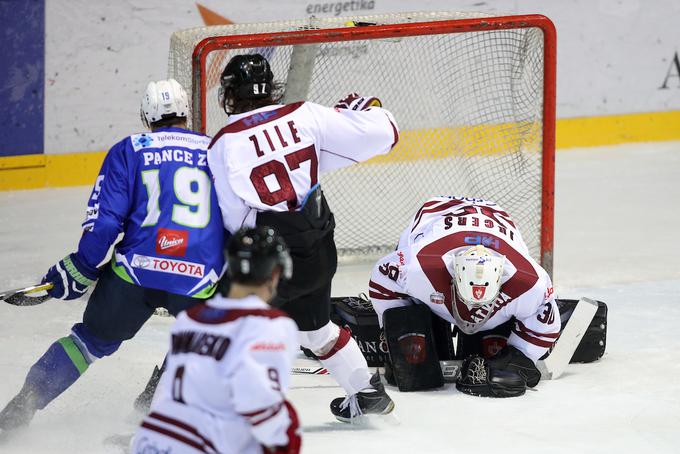 Slovenci turnir odpirajo proti članici elitne divizije Latviji. | Foto: Morgan Kristan / Sportida