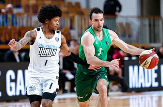 Krka proti Iliriji visoko vodila, na koncu trepetala, poraz Olimpije pred očmi Gorana Dragića