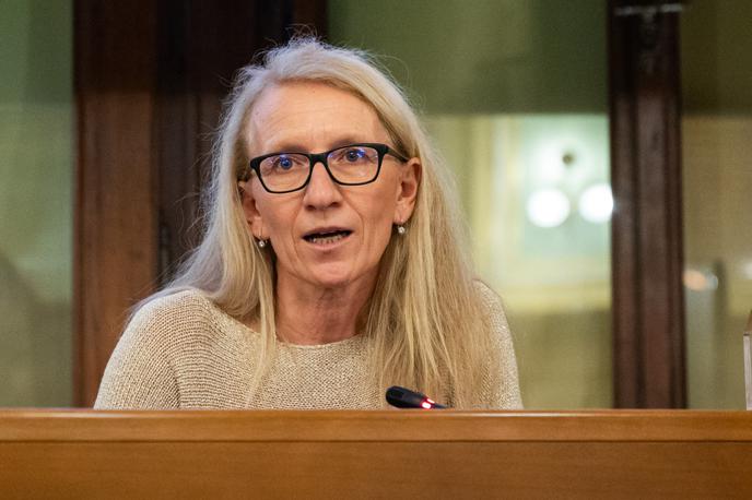 Barbara Železnik | "Očitno smo v letih po koroni delali prav, delali korake, ki nam v bistvu zdaj prinašajo nasmeh na obraz," je s prijavami na 29. Ljubljanski maraton zadovoljna vodja tekmovanja Barbara Železnik. | Foto Boštjan Podlogar/STA