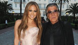Ali Cavalli šiva novo poročno obleko za J.Lo?
