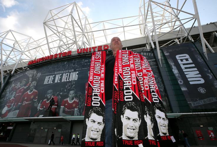 Navijači Manchester Uniteda so z navdušenjem pozdravili vrnitev Portugalca v njihovo ekipo. | Foto: AP / Guliverimage