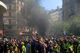 protesti Pariz