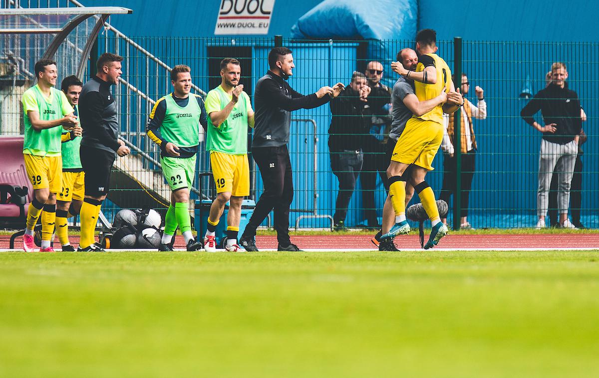 Radomlje Triglav | Radomljani že lahko hladijo šampanjec, saj so vse bližje naslovu prvaka. | Foto Grega Valančič/Sportida