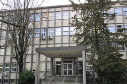 Osumljenec pobegnil skozi okno novogoriškega sodišča