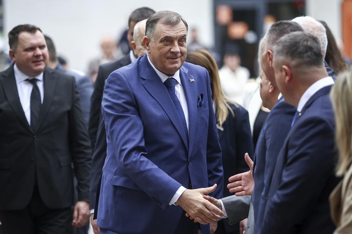 Milorad Dodik | Na zunanjem ministrstvu trdijo, da nimajo orodij za prepoved vstopa Milorada Dodika v Slovenijo, ker državljani BiH vizuma za vstop ne potrebujejo. | Foto Guliverimage