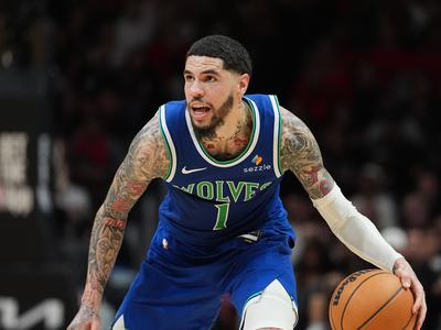 Navijači ogorčeni nad zvezdnikom lige NBA, ki pravi, da menjava plenic ni njegova naloga