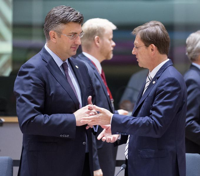 Hrvaški premier Andrej Plenković je sporočil, da bo vlada poiskala svetovalca za morebitni odkup 49-odstotnega deleža v Ini od Mola. | Foto: STA ,