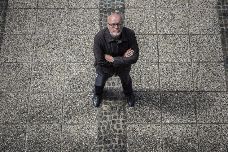 "Spomin si predstavljamo kot neko datoteko, ki jo naložimo na disk in potem se spomnimo. Kar je totalna neumnost. Če kaj možgani niso, niso računalnik, delujejo povsem drugače. Pri spominih je treba vedeti, da se v trenutku spominjanja konstruirajo glede na stanje, v katerem smo." | Foto: 