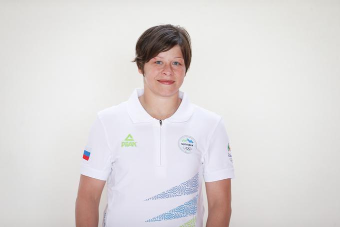 Tina Trstenjak v pričakovanju olimpijskega krsta. | Foto: STA ,