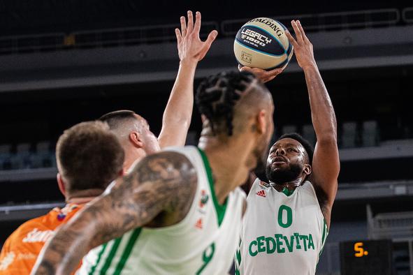 Cedevita Olimpija še do druge zmage, a tokrat težko prigarane