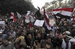 Mursi razpisal referendum o novi ustavi