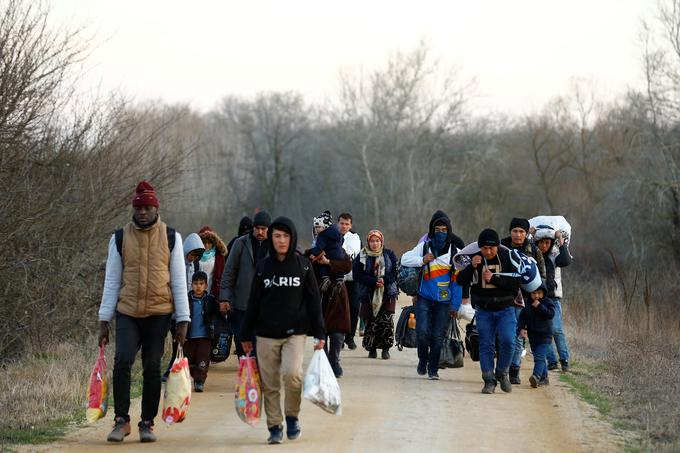 Po podatkih turških oblasti naj bi proti Evropi odšlo skoraj 80 tisoč migrantov, a te ocene so po mnenju nekaterih mednarodnih organizacij pretirane. | Foto: Reuters
