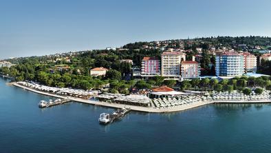 ''Ko pade mrak, se v Portorožu vnamejo spopadi'' #VIDEO