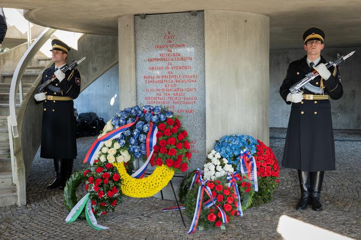 Spomenik v Dražgošah je postavljen v spomin na dražgoško bitko. | Foto: STA