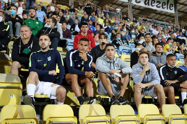 Na odločilni tekmi za naslov prvaka v sezoni 2019/20 ni mogel pomagati Olimpiji zaradi kazni kartonov. | Foto: Aleš Fevžer