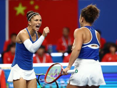 Branilka naslova Italija preko dvojic v polfinale pokala BJK