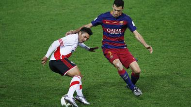 Busquets podaljšal z Barcelono do leta 2021