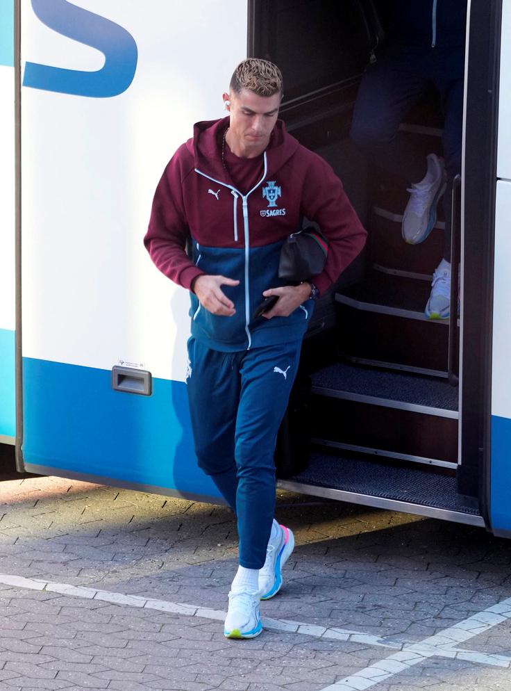 Bo Cristiano Ronaldo sploh še kdaj oblekel državni dres? | Foto: Reuters