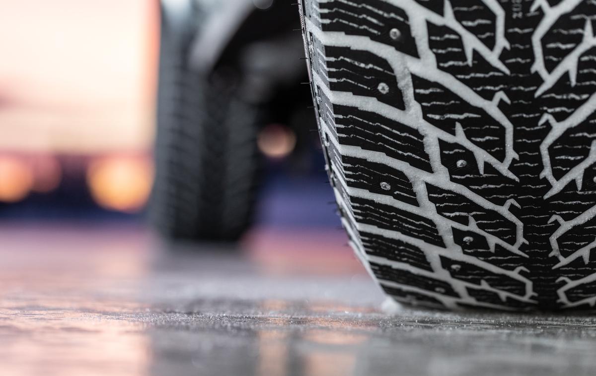 zimske pnevmatike | Profil zimskih pnevmatik mora biti globok najmanj tri milimetre in ga je smiselno preverjati bolj pogosto. | Foto Nokian