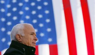 Življenje McCaina: več let vojni ujetnik in dvakrat v Sloveniji #foto