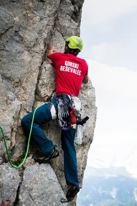 gorski reševalec Dacia alpinist