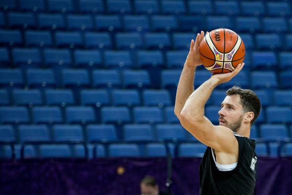 Goran Dragić bi si rad že na začetku odprl pot do Istanbula