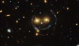 Znanstveniki posneli "smeška" v vesolju