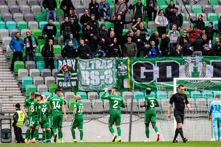 Zmaji so imeli dvakrat v žepu prednost dveh zadetkov. | Foto: Matic Ritonja / Sportida