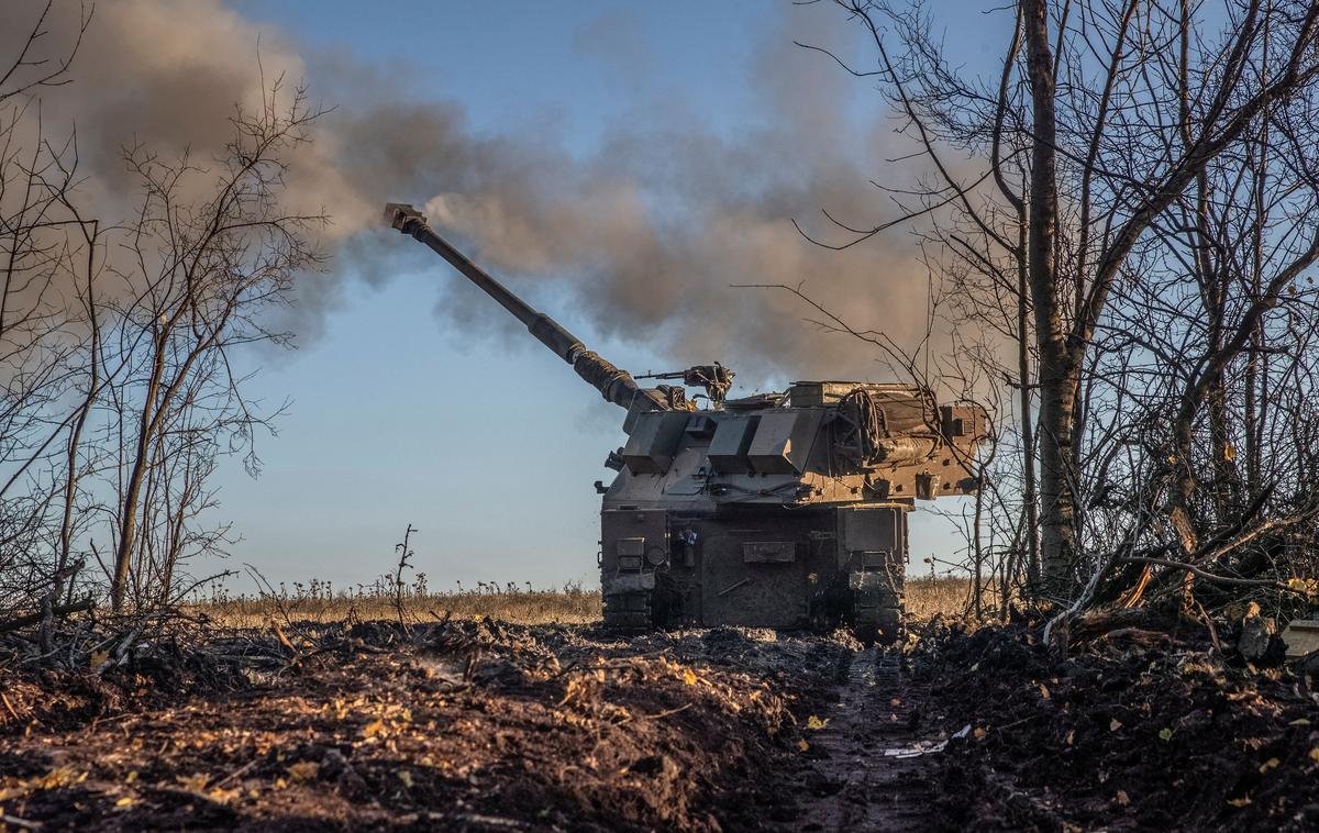 Ukrajina- Doneck | Ukrajinska vojska je merila na šolo in več stanovanjskih objektov v regiji Lugansk, ki je pod nadzorom Rusije.  | Foto Reuters