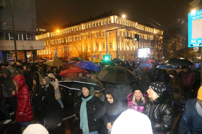 Beograd | Protestniki so poleg vnovične zahteve po odstopu premierja in novosadskega župana Milana Đurića zahtevali, da kazensko odgovarjajo vsi, ki so bili krivi za tragedijo. | Foto Pixsell