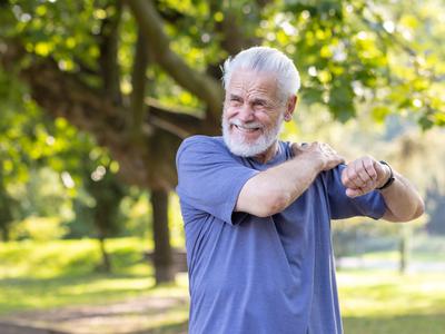 SLAP lezija: kako je videti celostna rehabilitacija?