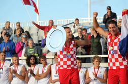 Hrvati ostajajo vladarji mivke