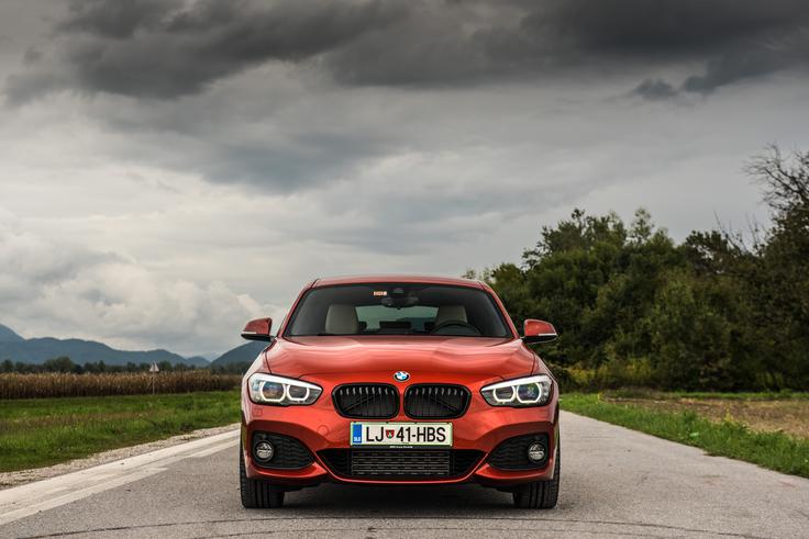 Naj bo vožnja zabavna, a hkrati tudi varna in nenaporna. Z inovativnimi rešitvami in najnovejšimi varnostno-asistenčnimi sistemi znamka BMW nudi brezkompromisno varnost, ki se kot eno prepleta z vozniško ostrino in čustvenim videzom. | Foto: Gašper Pirman