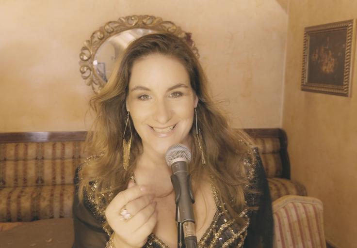 Ana Dežman, pevka | Foto: arhiv izvajalca