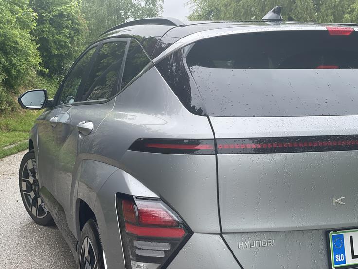 Približno tretjino vseh registracij hyundai kone je prispevala električna različica. | Foto: Gregor Pavšič