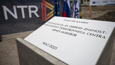 V Mariboru položili temeljni kamen za Arnesov podatkovni center, Golob izpostavil pomembnost
