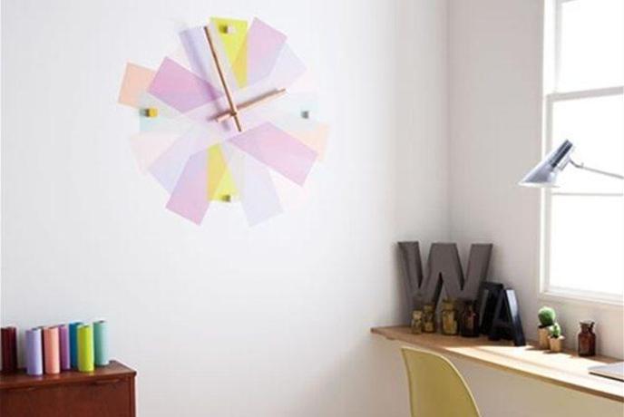 Lepilni trak namesto tapet?