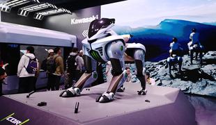 Kmalu nov način prevoza? Razkritje štirinožnega robota. #video